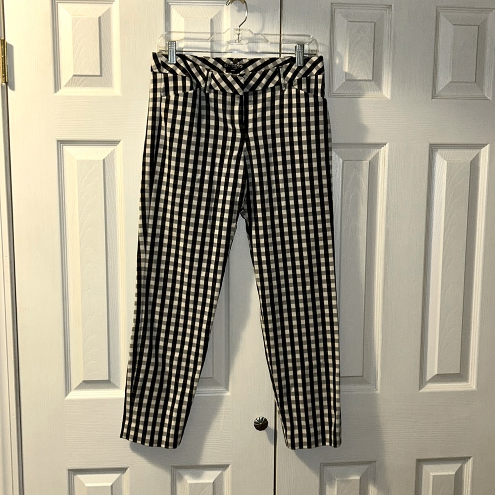 Express Women's size 6 Straight Leg Pants gingham black and white